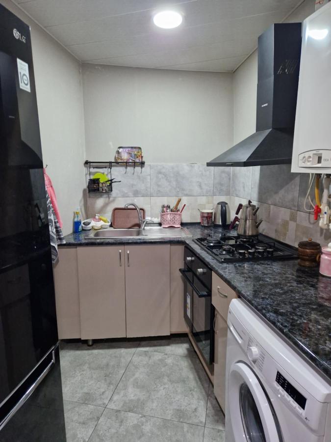טביליסי Larisa Apartment מראה חיצוני תמונה