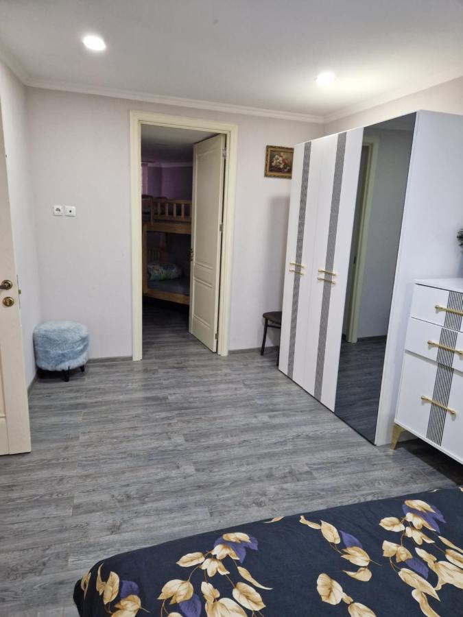 טביליסי Larisa Apartment מראה חיצוני תמונה