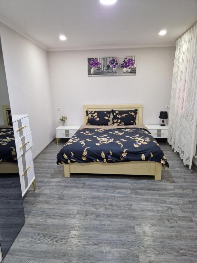 טביליסי Larisa Apartment מראה חיצוני תמונה